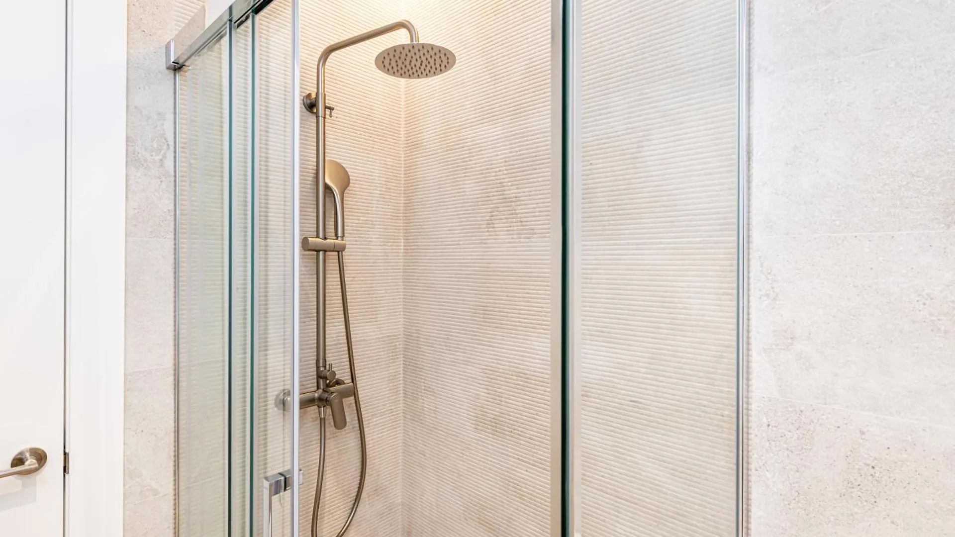 Wintowinrentals Goleta Suites 0B Malaga