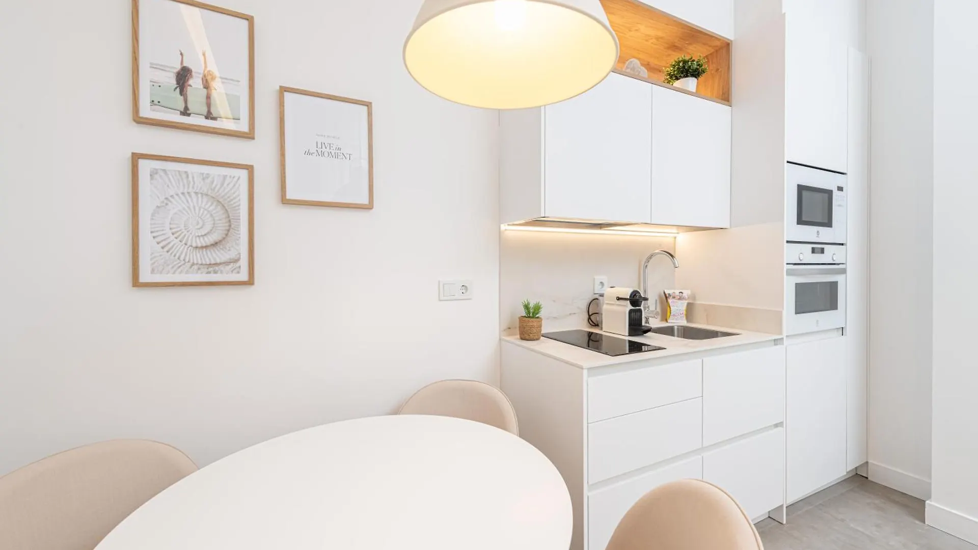 Wintowinrentals Goleta Suites 0B Malaga