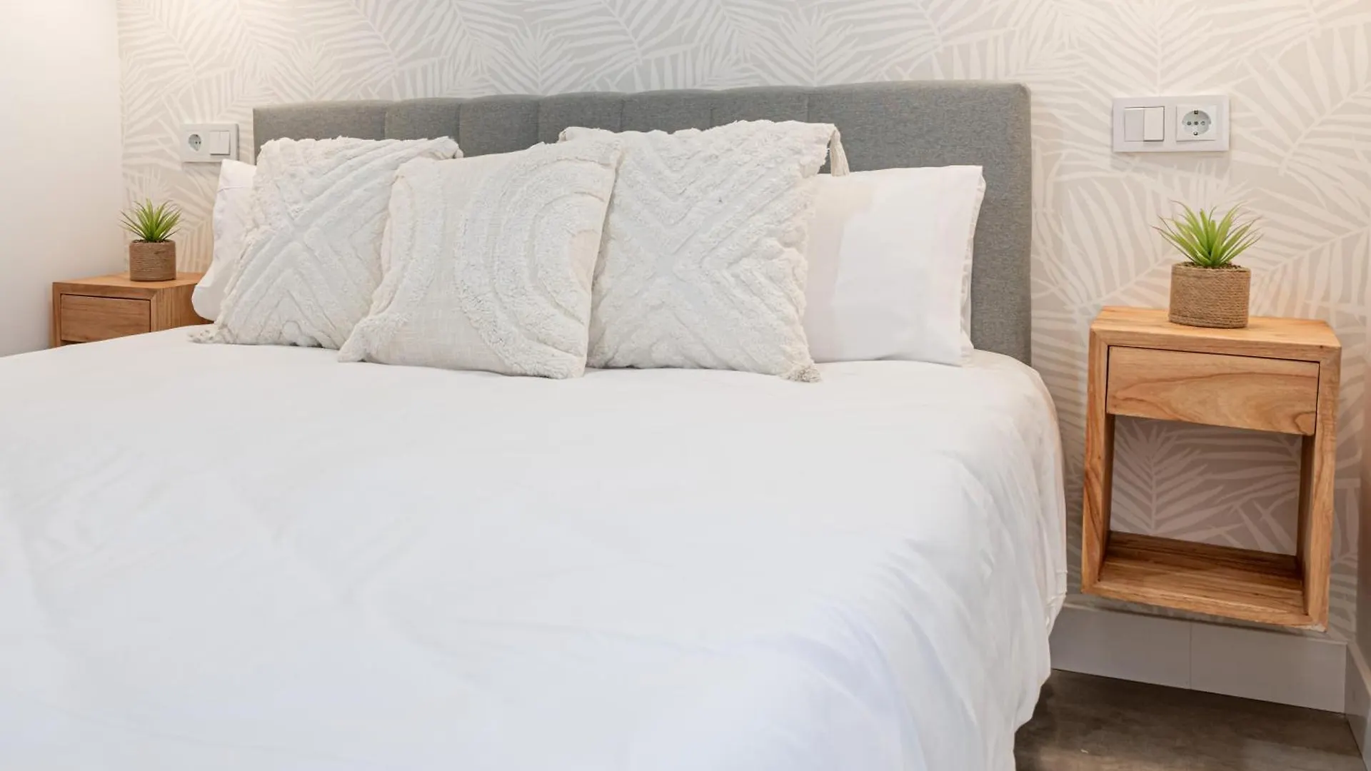 Wintowinrentals Goleta Suites 0B Málaga 0*,